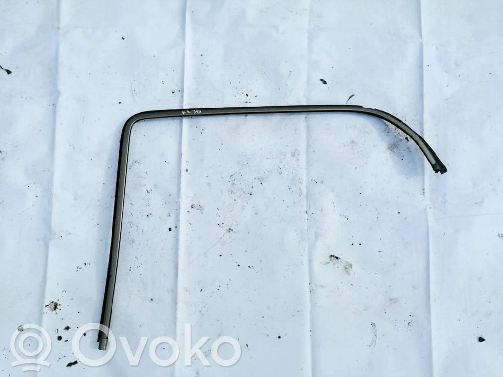 Mercedes-Benz E W210 Altra parte esteriore 