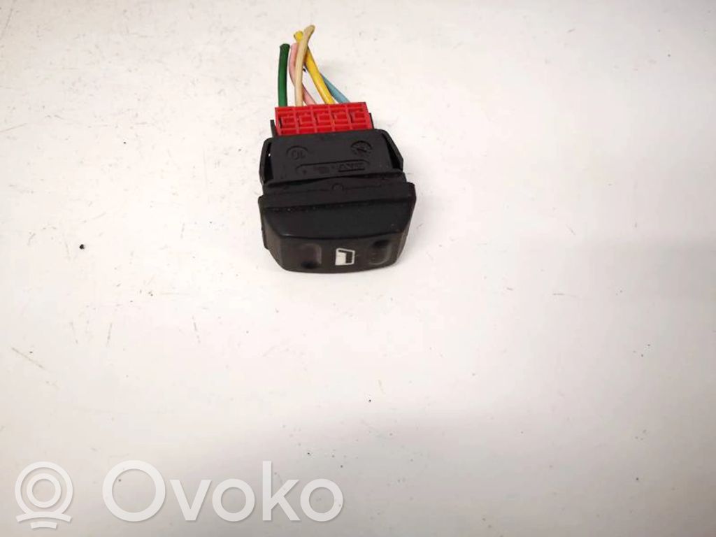 Citroen Xsara Picasso Interruttore di controllo dell’alzacristalli elettrico 
