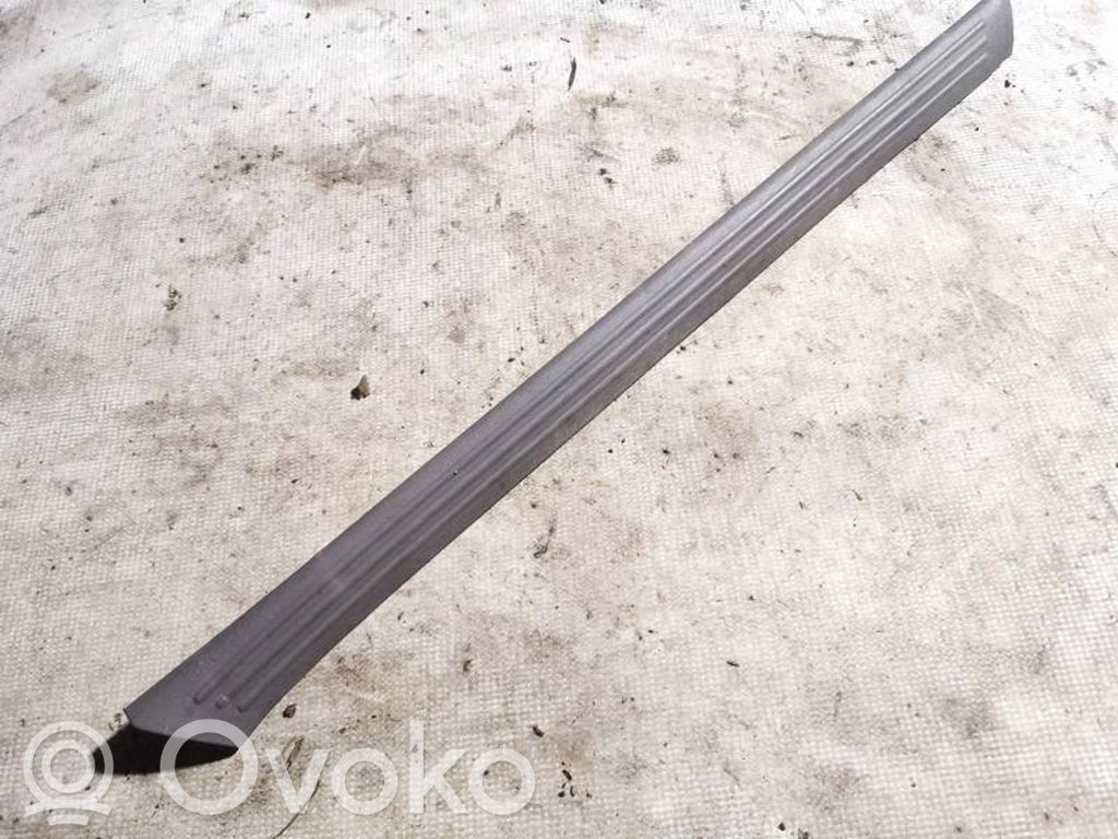 Ford Focus Copertura del rivestimento del sottoporta anteriore 