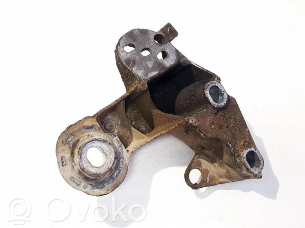 Audi A4 S4 B5 8D Suport motor 