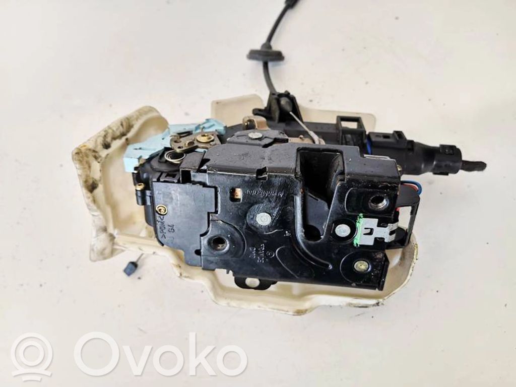 Volkswagen Golf V Zamek drzwi przednich