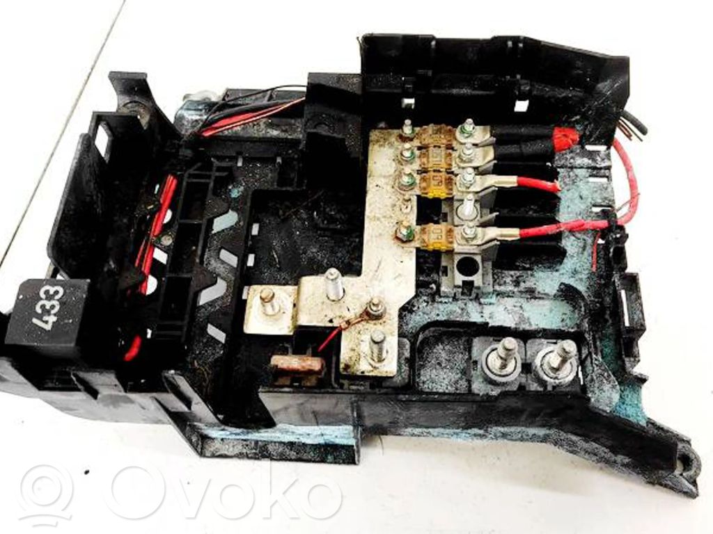 Volkswagen Touareg I Set scatola dei fusibili 
