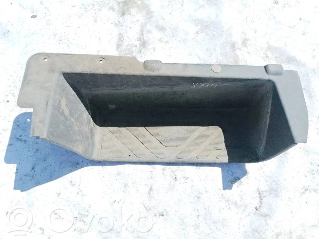 Ford Transit Garniture marche-pieds avant 