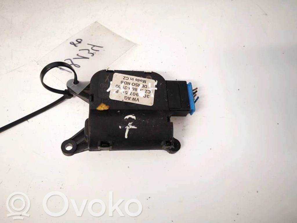 Volkswagen PASSAT B6 Silniczek nagrzewnicy 