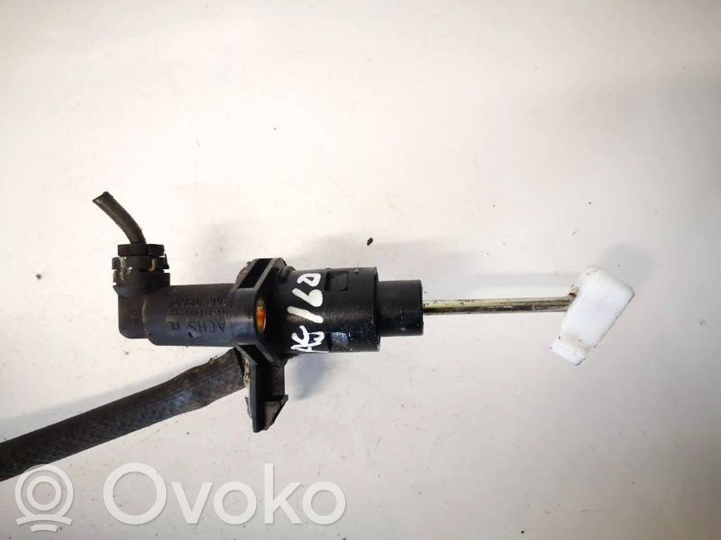 Volkswagen Polo IV 9N3 Cilindro maestro de embrague 