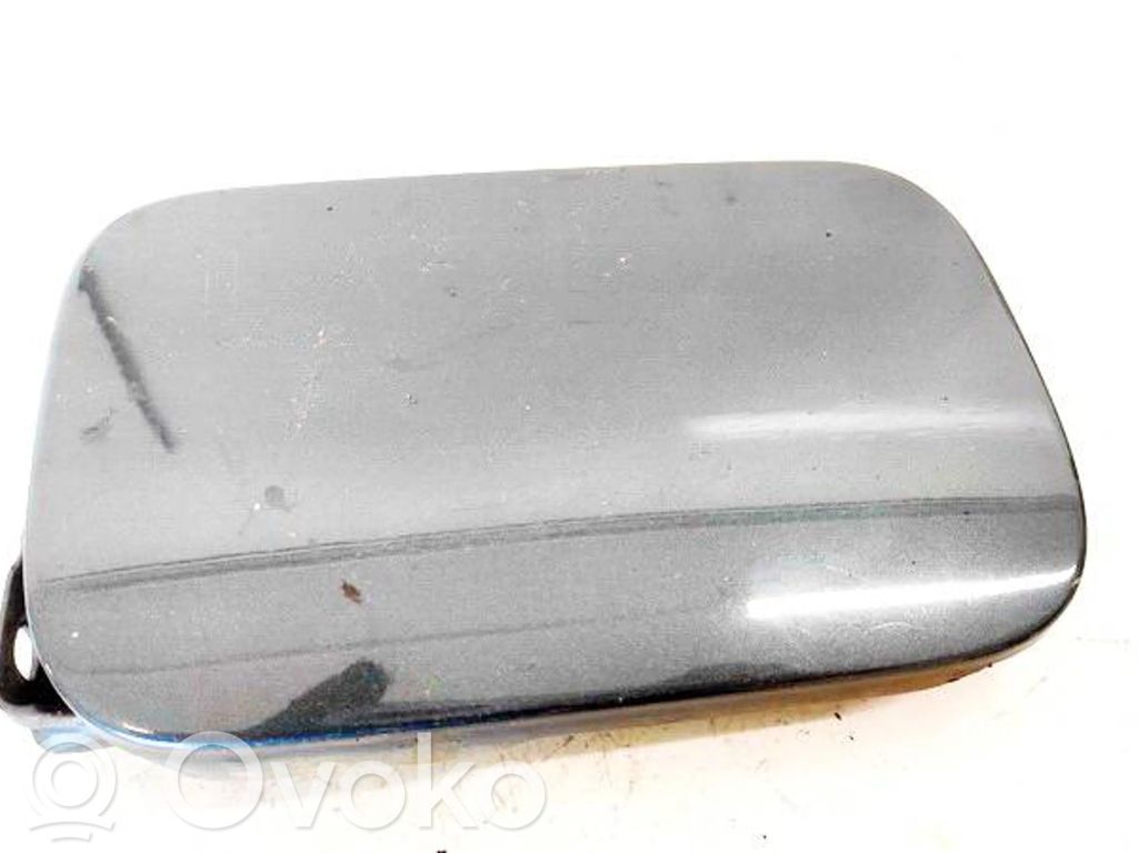 Mercedes-Benz E W210 Klapka wlewu paliwa 