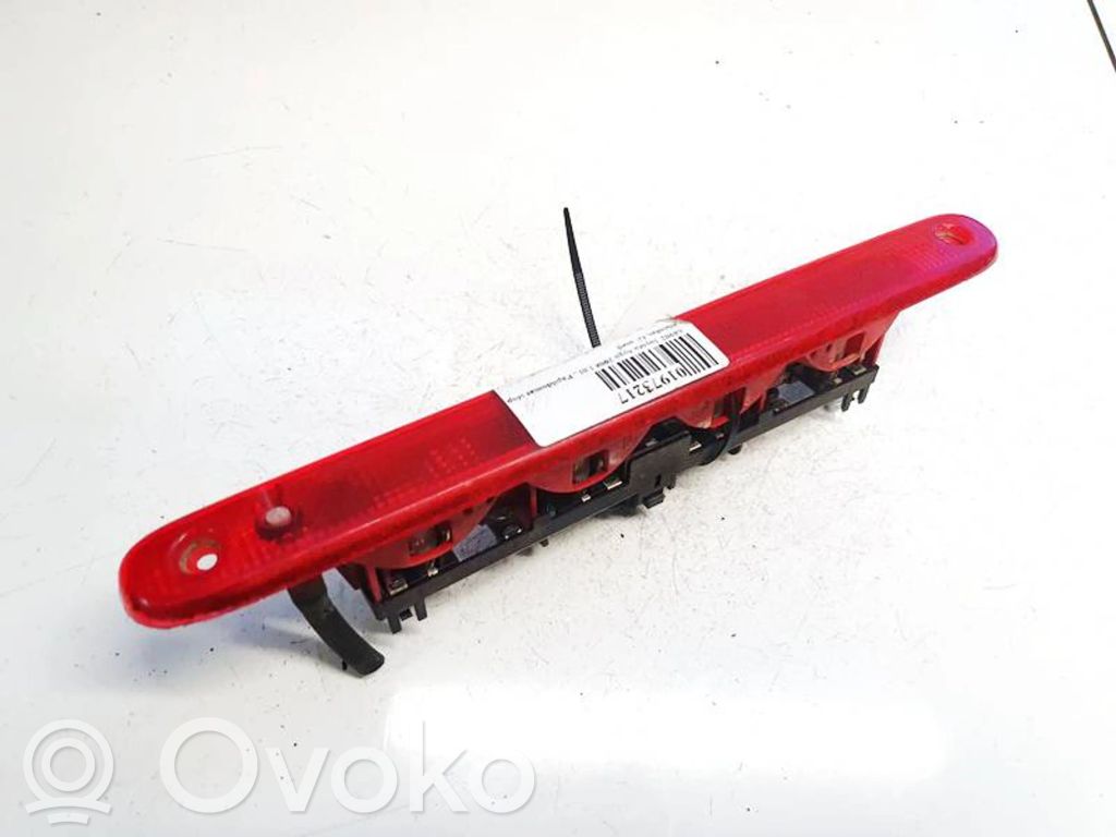 Toyota Aygo AB10 Trzecie światło stop