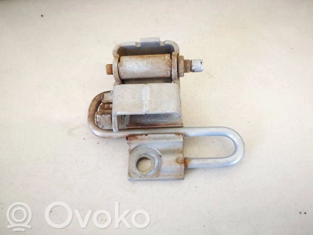 Audi A3 S3 8L Etuoven yläsarana 