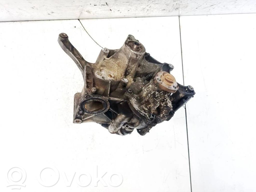 Audi A4 S4 B5 8D Engine mounting bracket 