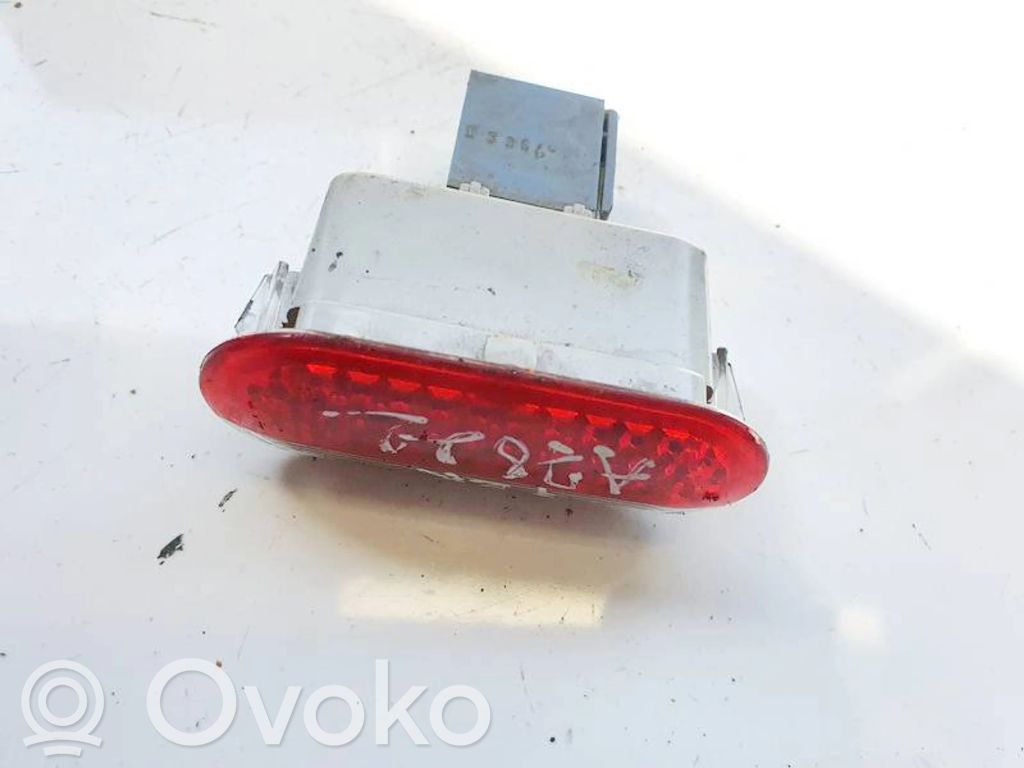 Volkswagen Touran I Rivestimento del pannello della portiera anteriore 