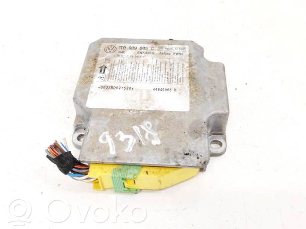 Volkswagen Touran I Unitate/modul de comandă airbaguri 