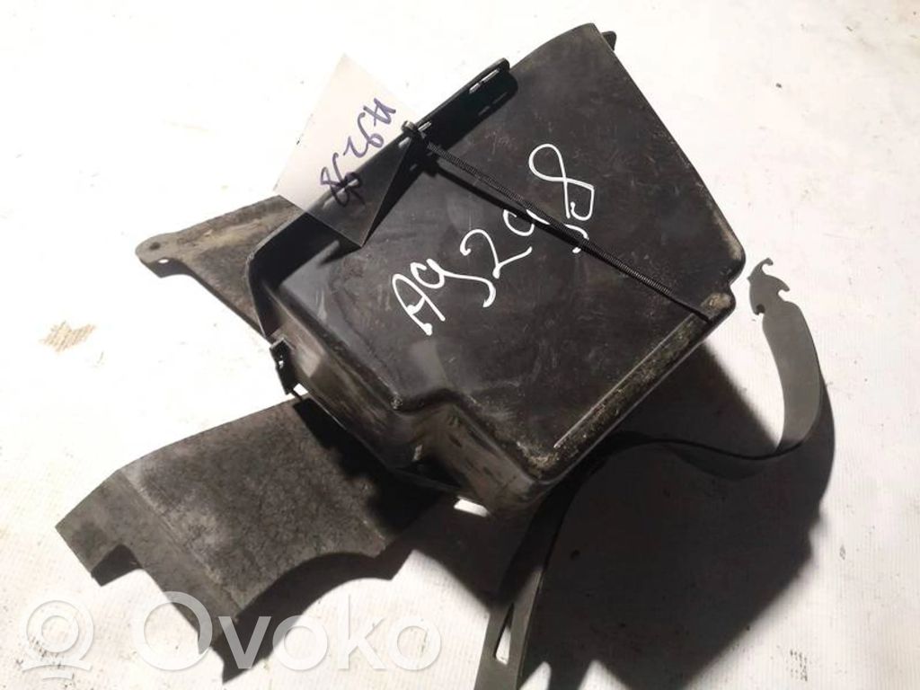 Opel Zafira A Altra parte esteriore 