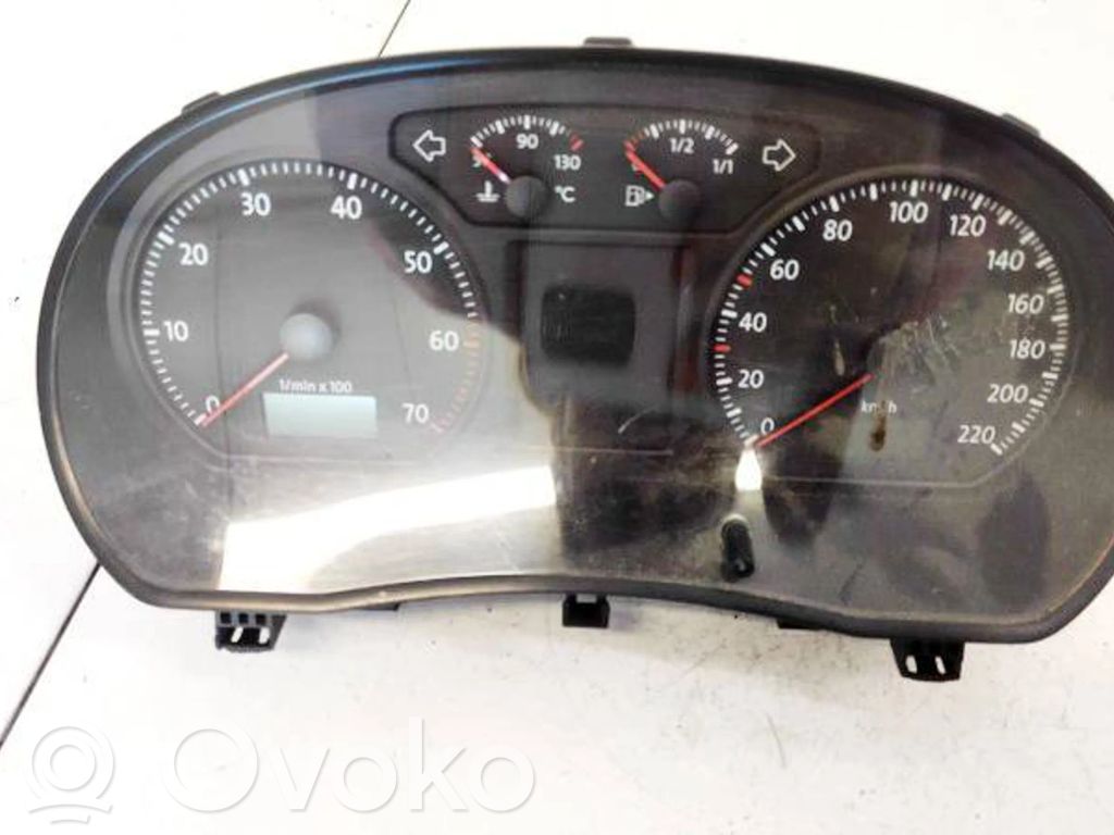 Volkswagen Polo IV 9N3 Tachimetro (quadro strumenti) 