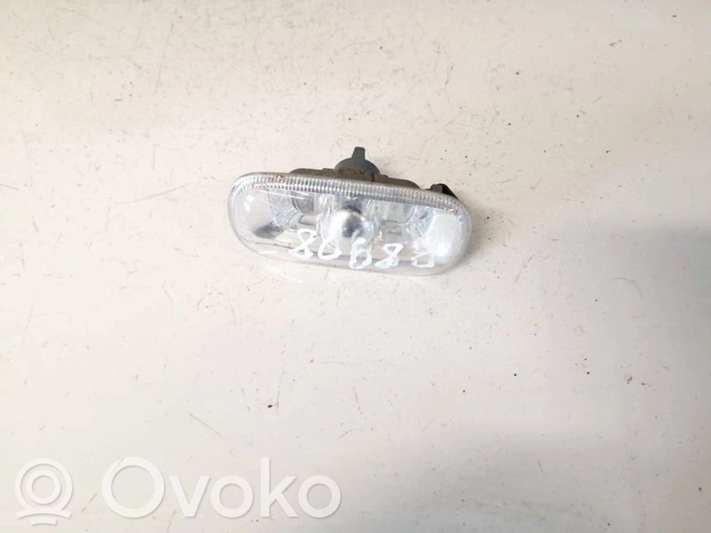 Audi A6 S6 C6 4F Semnalizator bară față 
