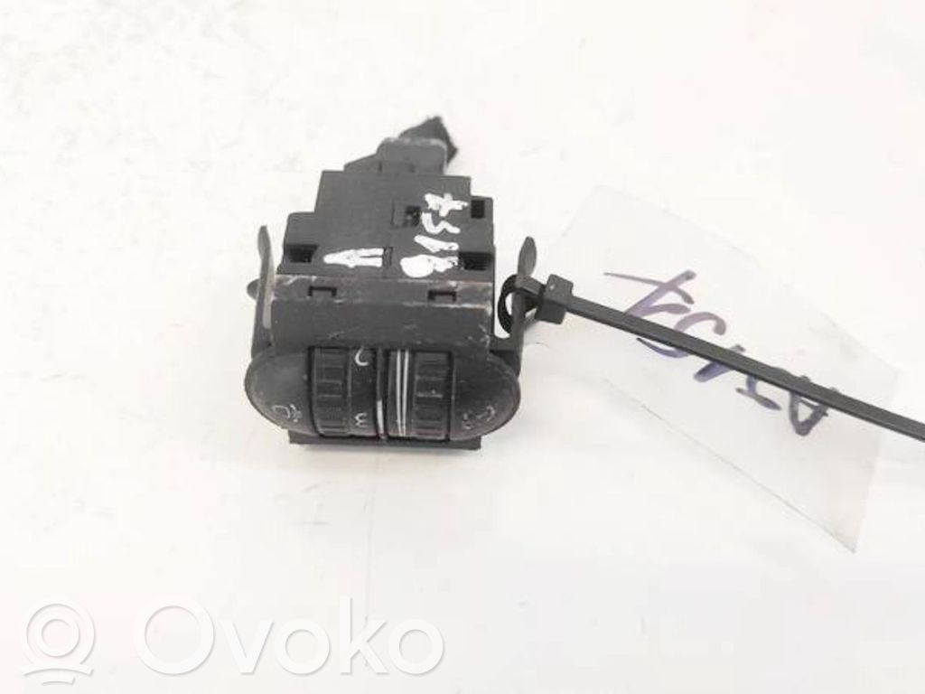 Volkswagen Golf V Interruptor de control de altura del faro delantero