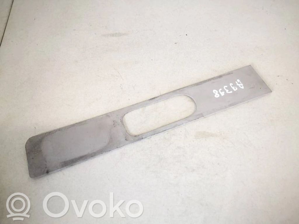 Jeep Grand Cherokee (WK) Inne części wnętrza samochodu 