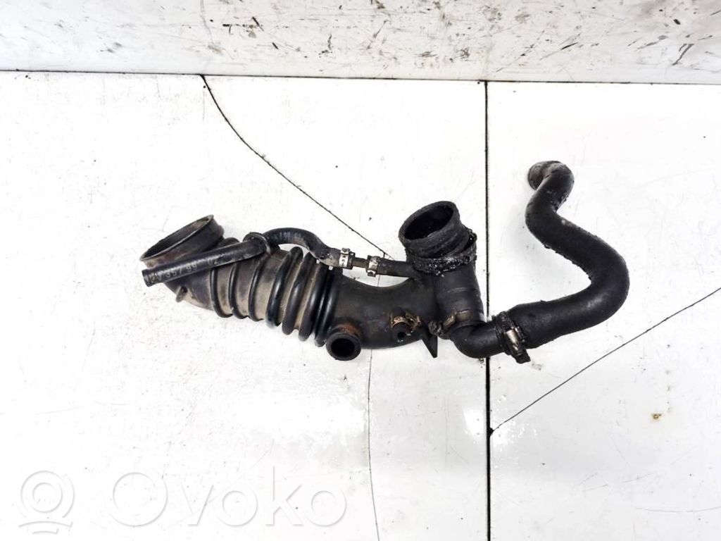 Volkswagen PASSAT B5 Tubo flessibile intercooler