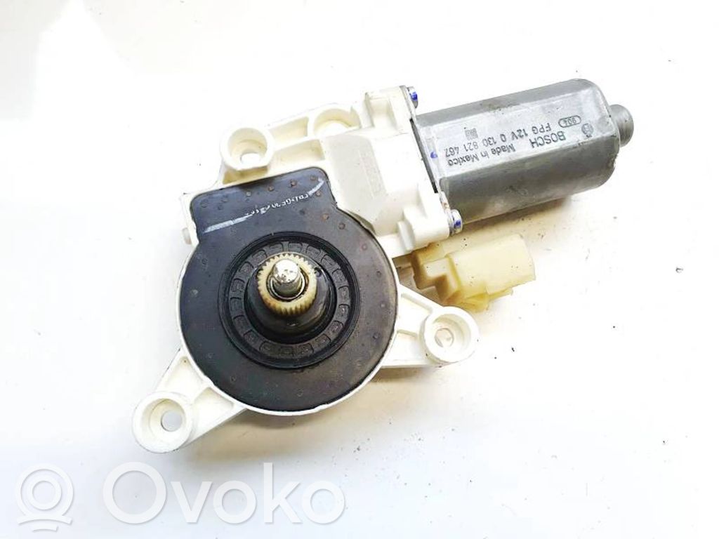 Chrysler Sebring (JS) Motor del regulador de la ventanilla de la puerta delantera 