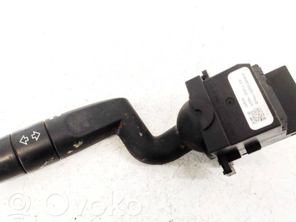 Land Rover Freelander 2 - LR2 Manetă semnalizator 