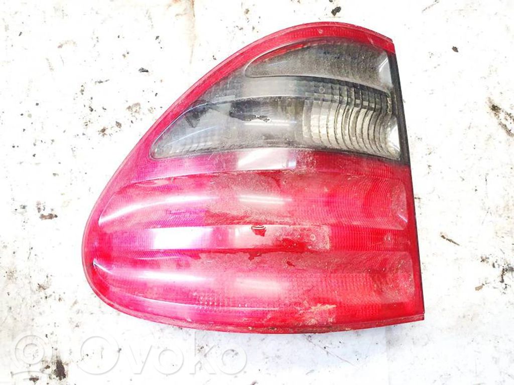 Mercedes-Benz E W210 Luci posteriori 