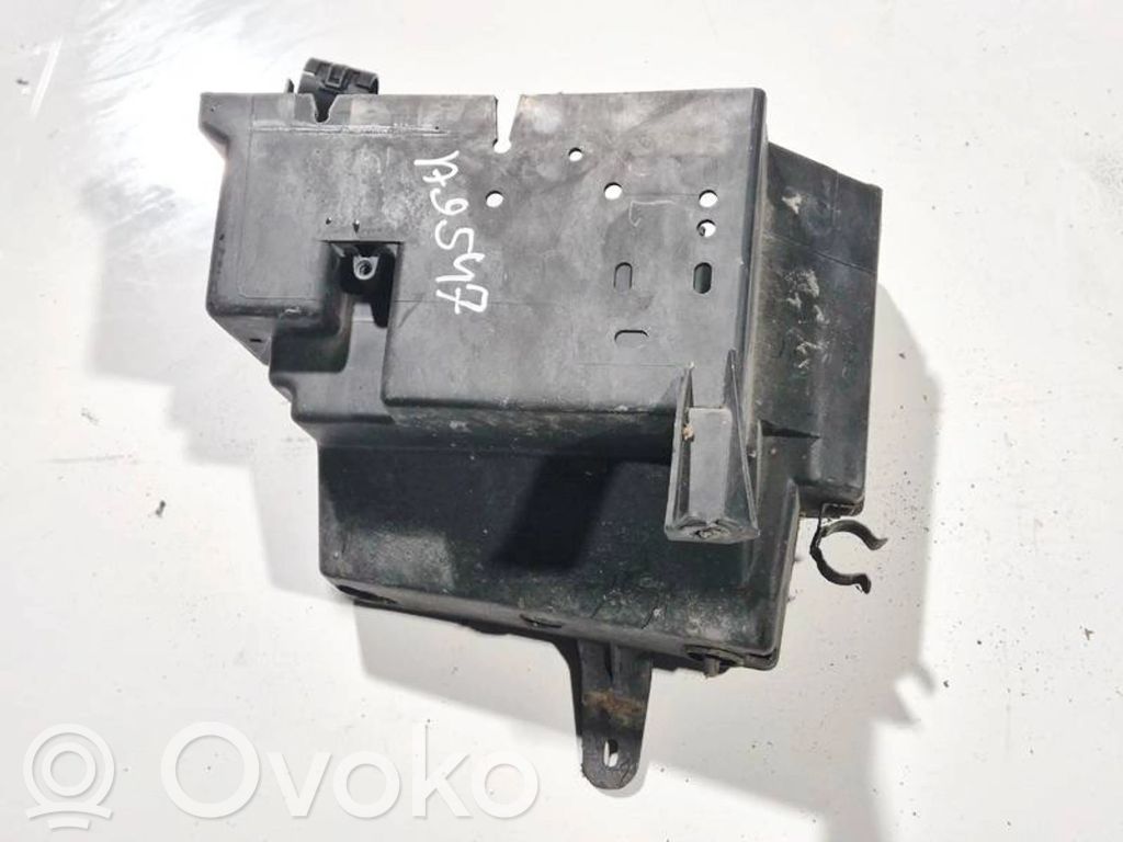 Podstawa / Obudowa akumulatora   9633899680A,93218100,93218100,9633899680A