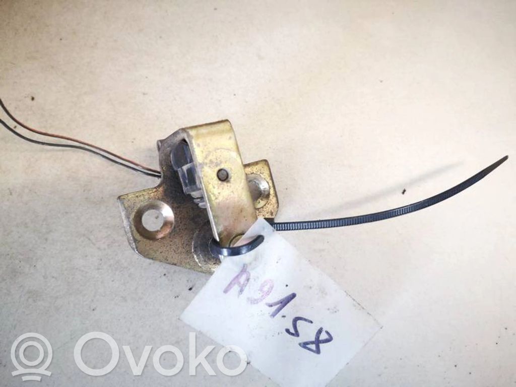 Ford Mondeo Mk III Traba/gancho de cierre de puerta trasera 