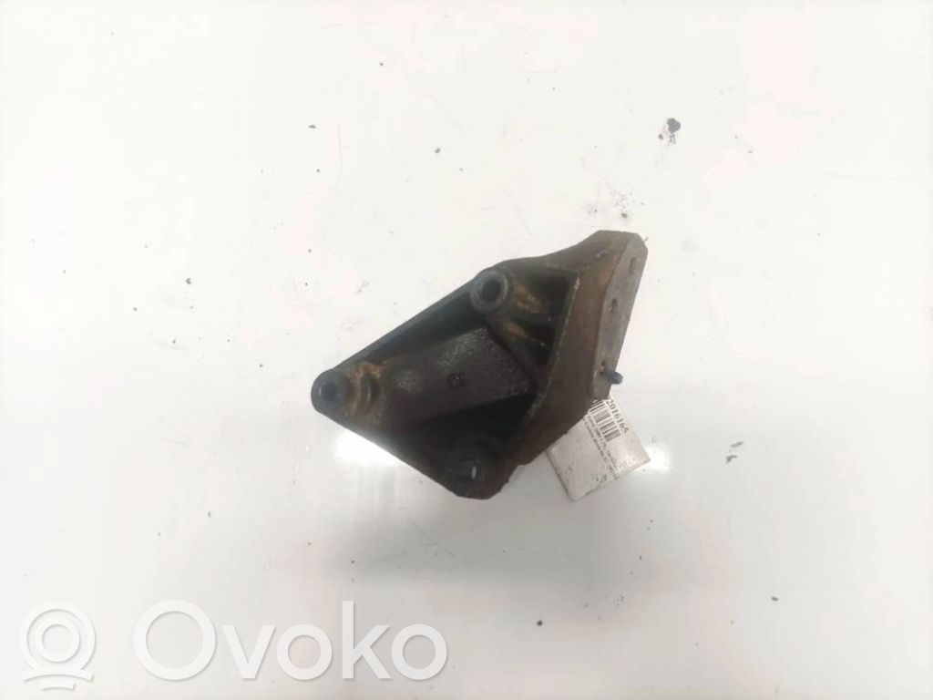 Opel Astra H Łapa / Mocowanie silnika 