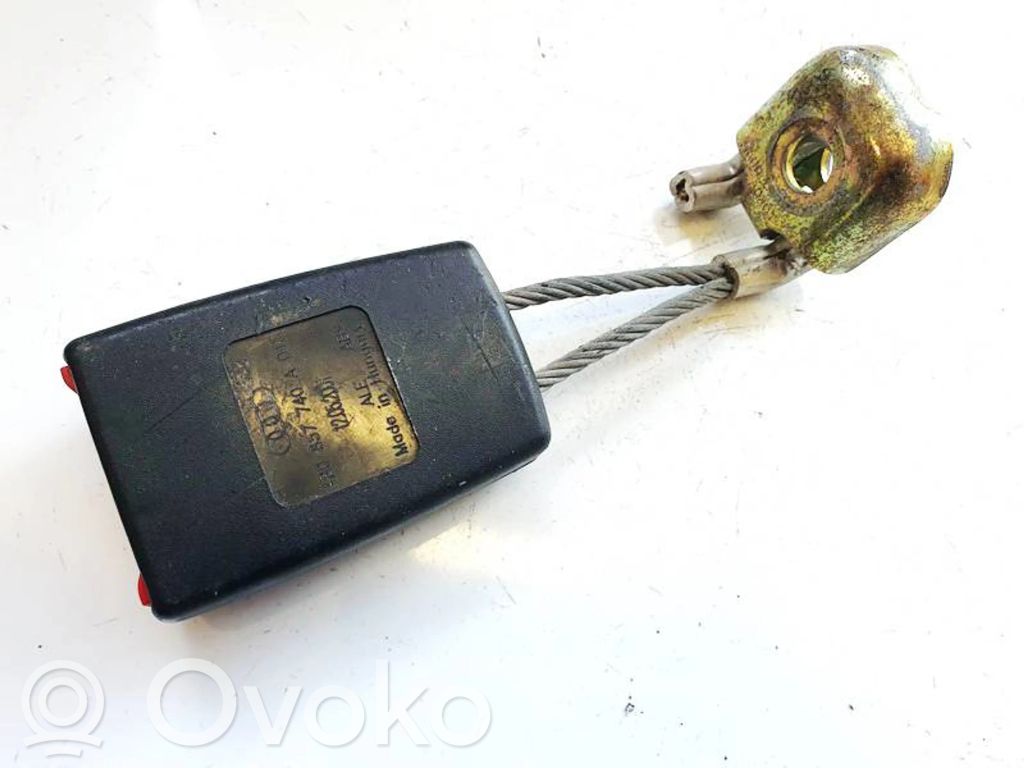 Volkswagen PASSAT B5 Gurtschloss hinten Mitte