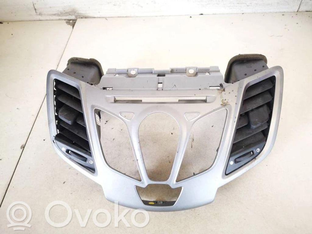 Ford Fiesta Rejilla de ventilación central del panel