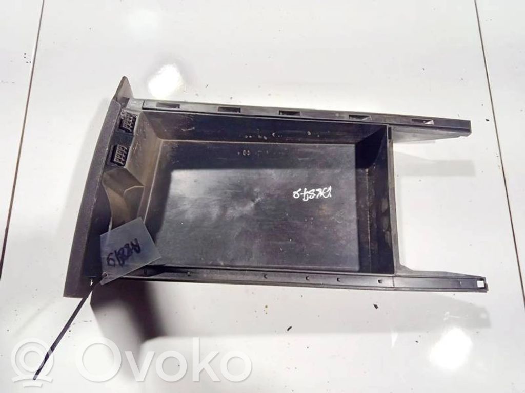 Mercedes-Benz Vito Viano W638 Handschuhfach 