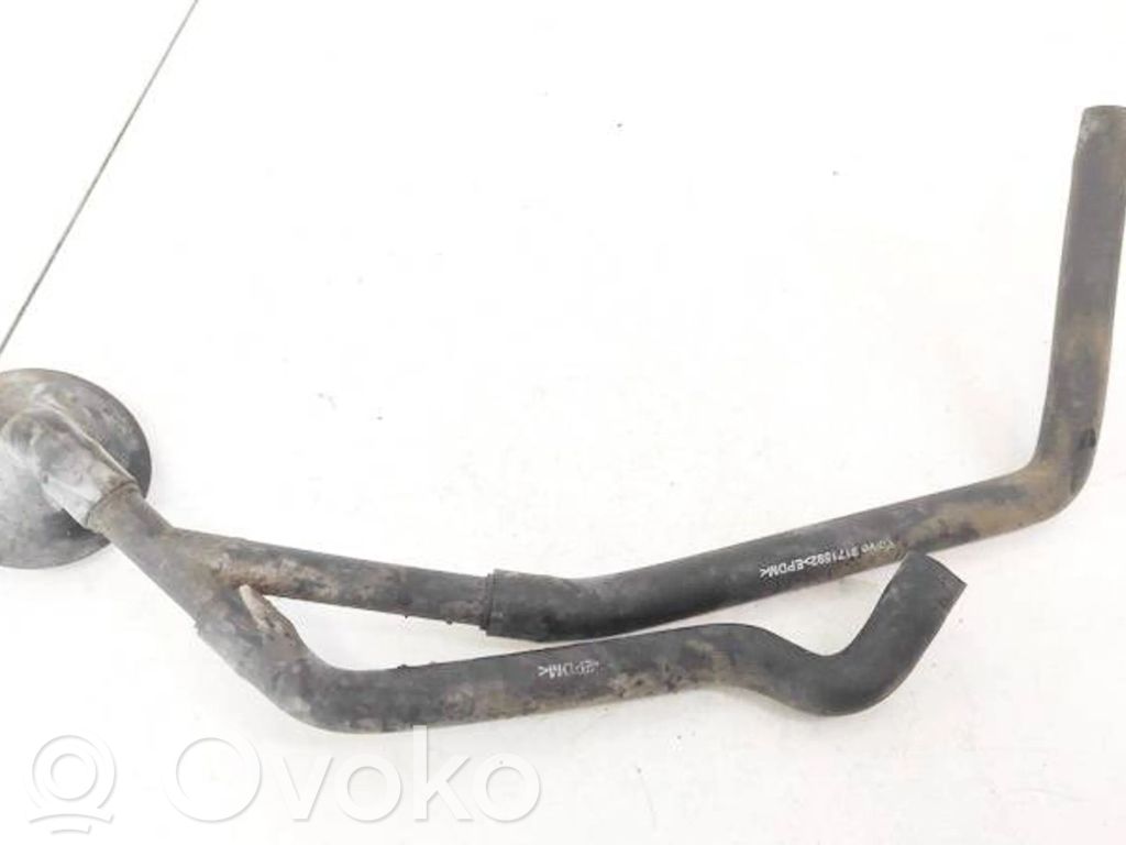 Volvo S80 Tubo flessibile del liquido di raffreddamento del motore