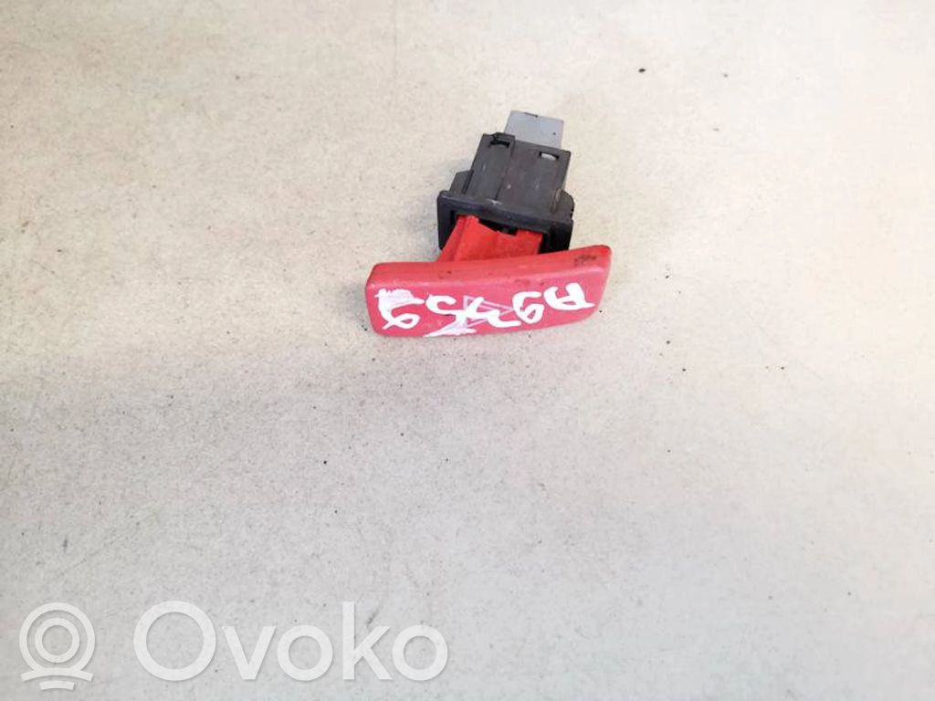 Toyota Auris 150 Botón interruptor de luz de peligro 