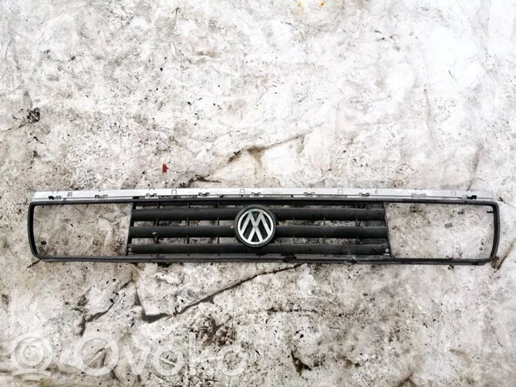 Volkswagen Jetta II Etusäleikkö 