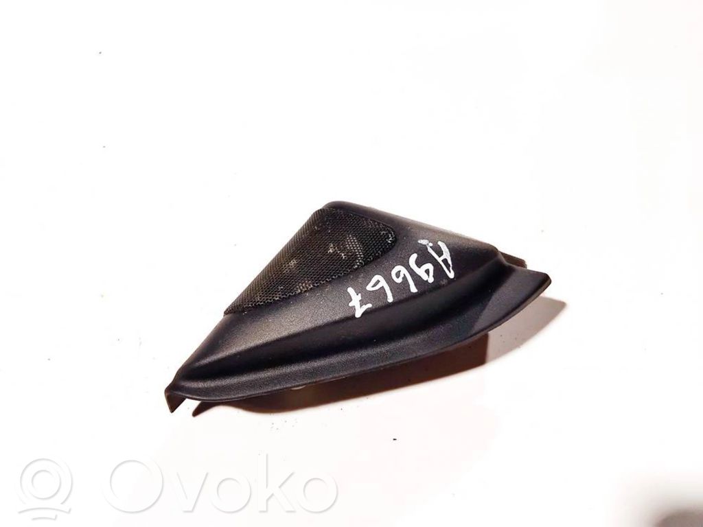 Toyota Corolla E120 E130 Sivukaiuttimen suoja