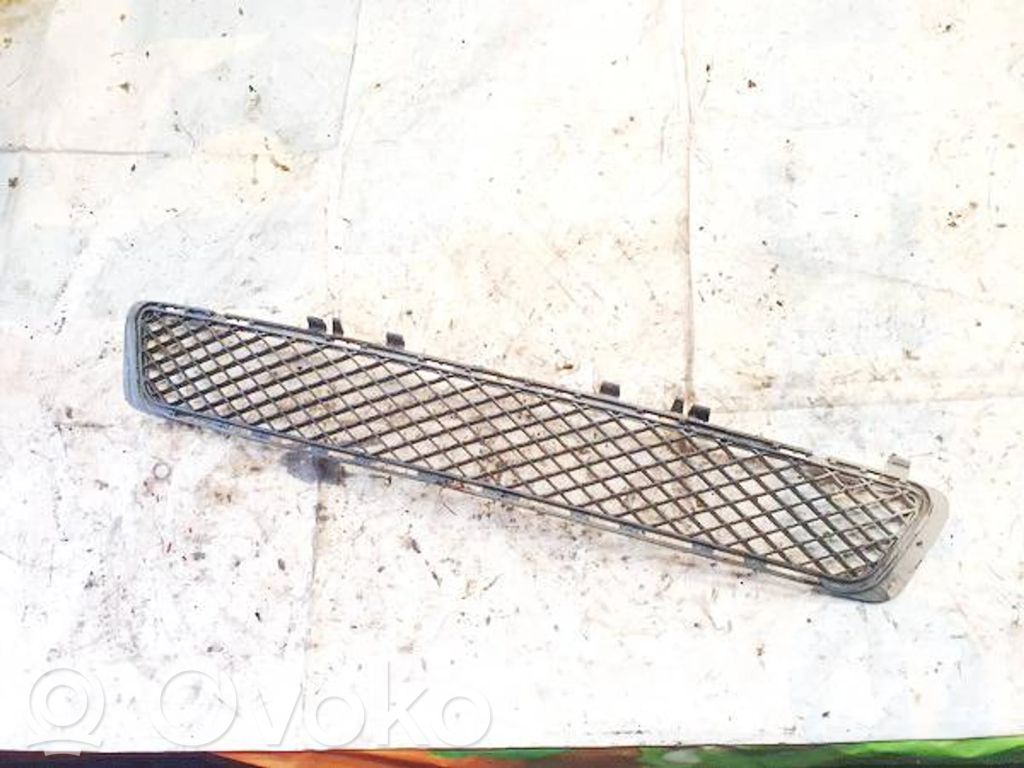 Mercedes-Benz E W212 Grilă inferioară bară față 