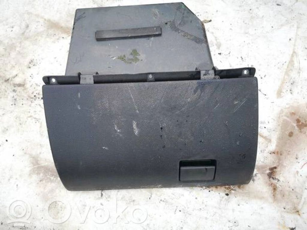 Guantera   90561241,90561241