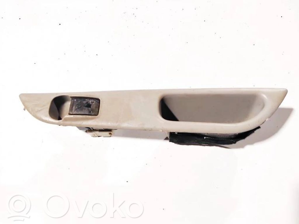 Nissan Almera Tino Przyciski szyb 