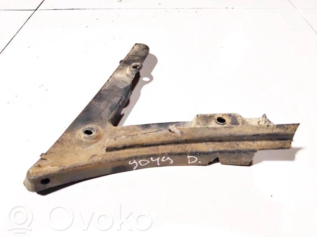 Chrysler Pacifica Rear bumper mounting bracket 