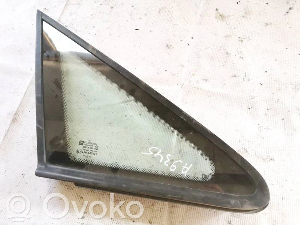 Opel Zafira A Finestrino/vetro triangolo anteriore 