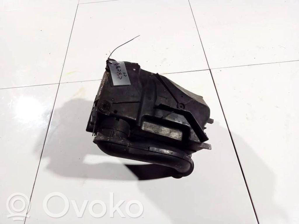 Volkswagen PASSAT B4 Cutie filtru aer 