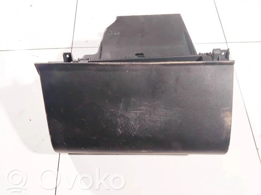 Nissan Note (E11) Guantera 