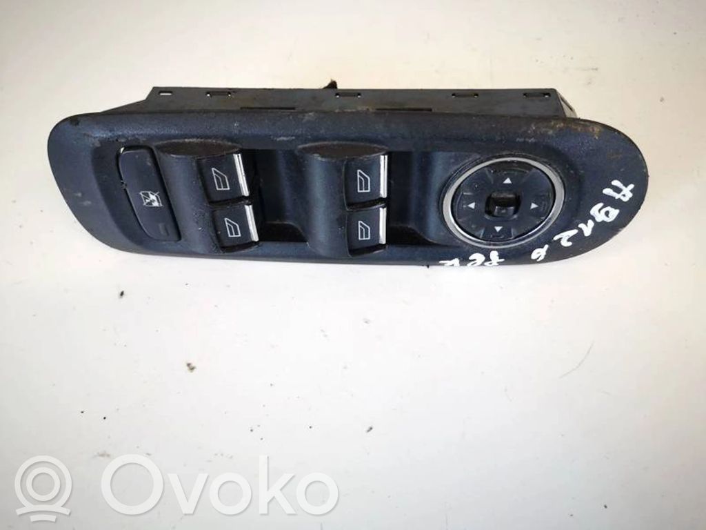 Ford Mondeo MK IV Interruttore di controllo dell’alzacristalli elettrico