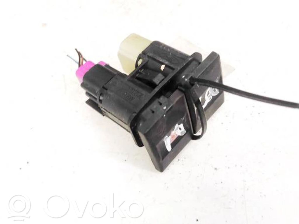 Ford Mondeo Mk III Przycisk świateł awaryjnych 