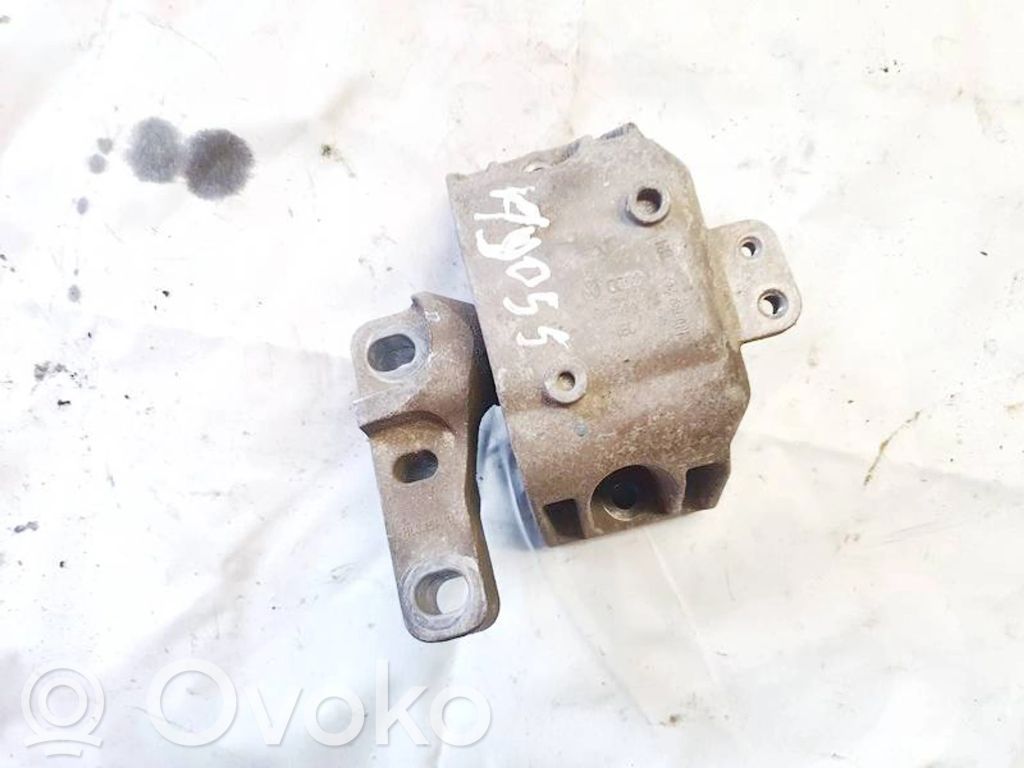 Engine mount bracket   1J0199262BM,1J0199262BM