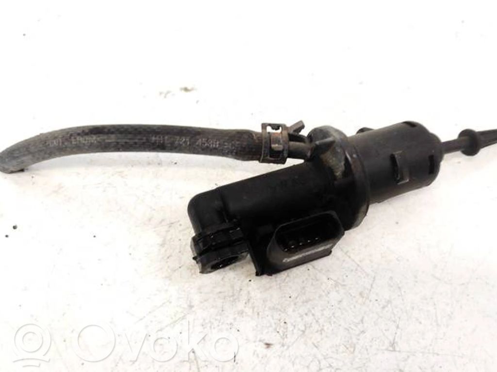Volkswagen PASSAT B6 Główny cylinder sprzęgła 