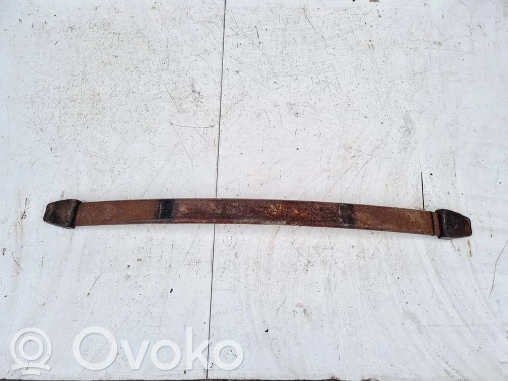 Iveco Daily 30.8 - 9 Foaie arc față