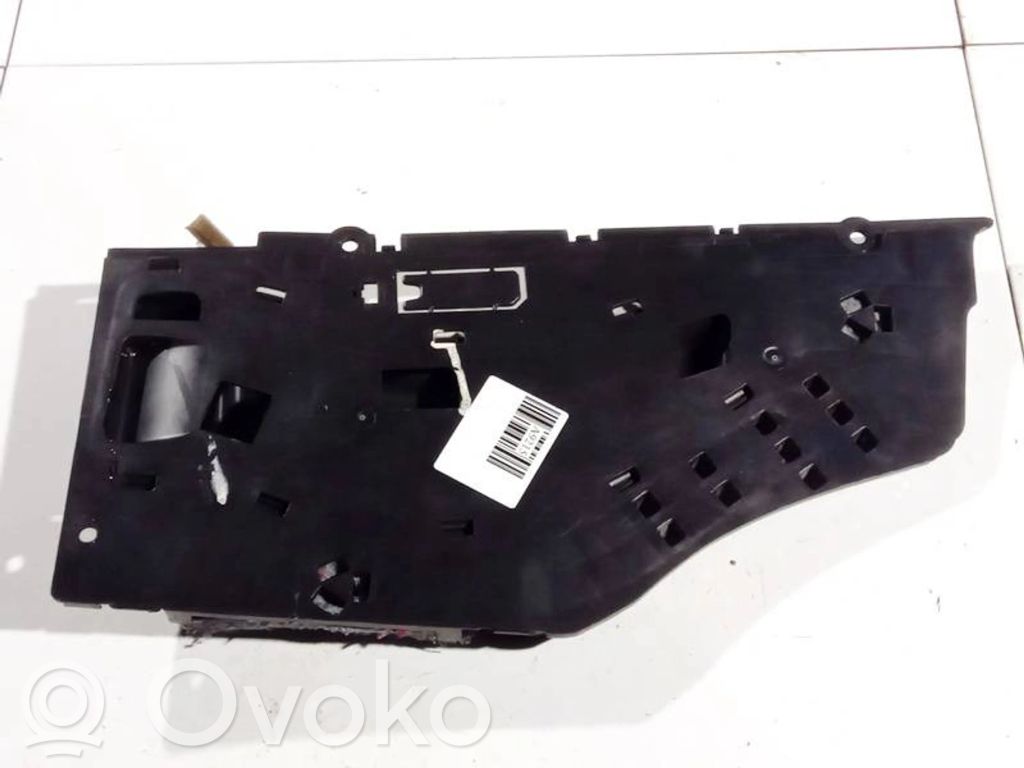 Peugeot 3008 I Otros repuestos del interior 