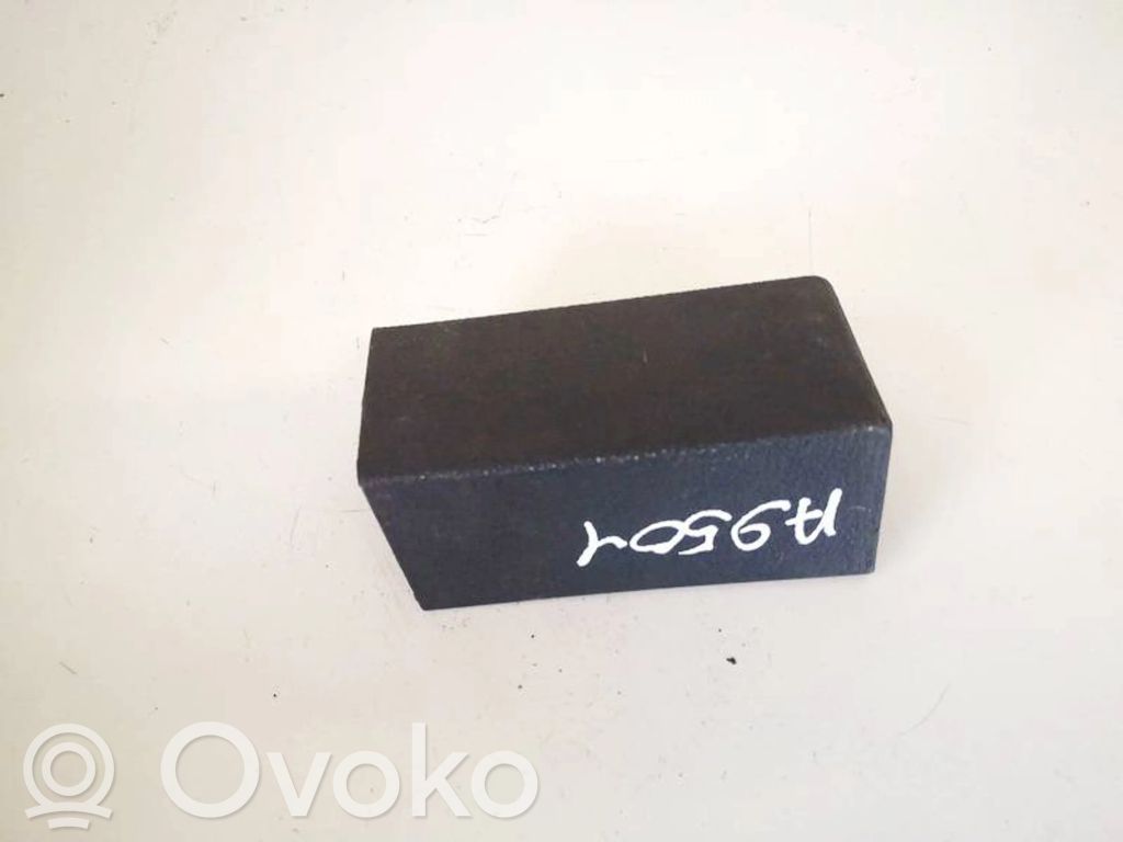 Otros repuestos del exterior   3001522000,3001522000