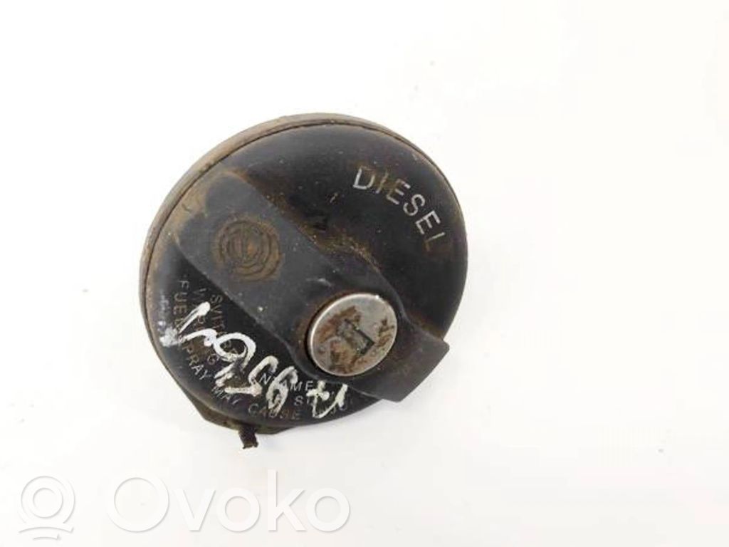 Bușon umplere rezervor combustibil   C449,C449