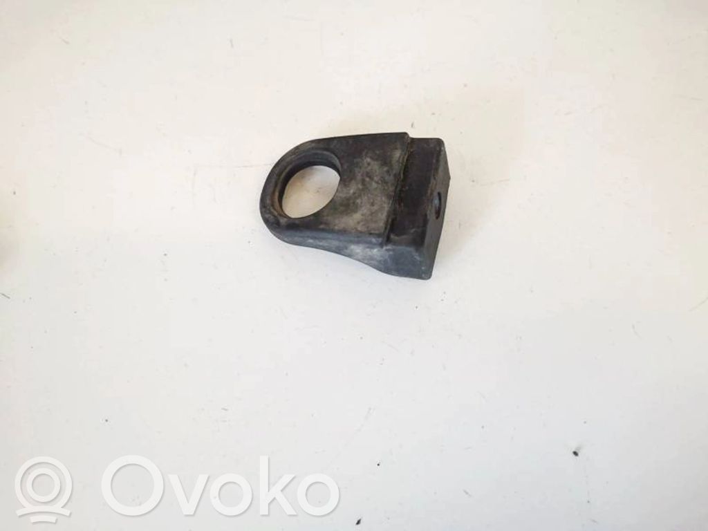 Skoda Octavia Mk2 (1Z) Staffa di montaggio del radiatore